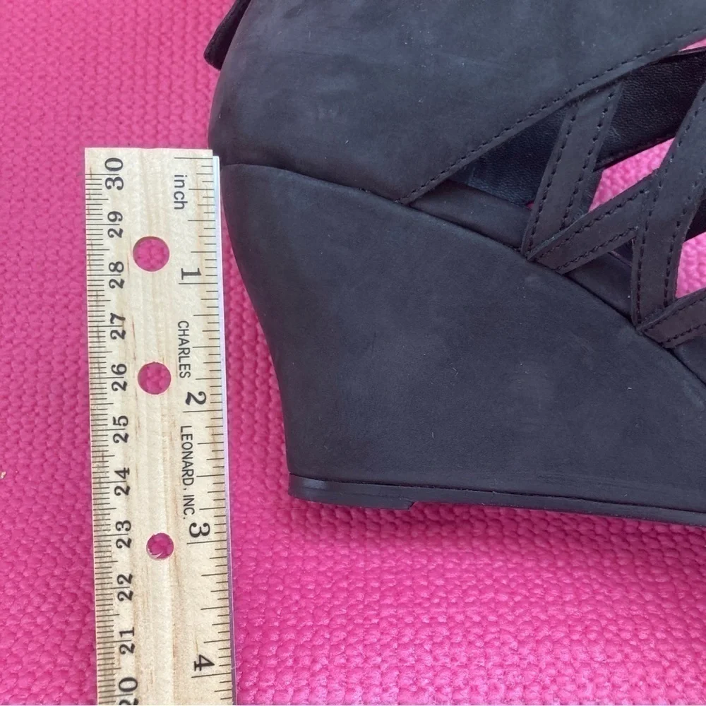 Eileen Fisher Wedge  Women's Sz 7.5 Caged Lattice Back Zip Black Leather